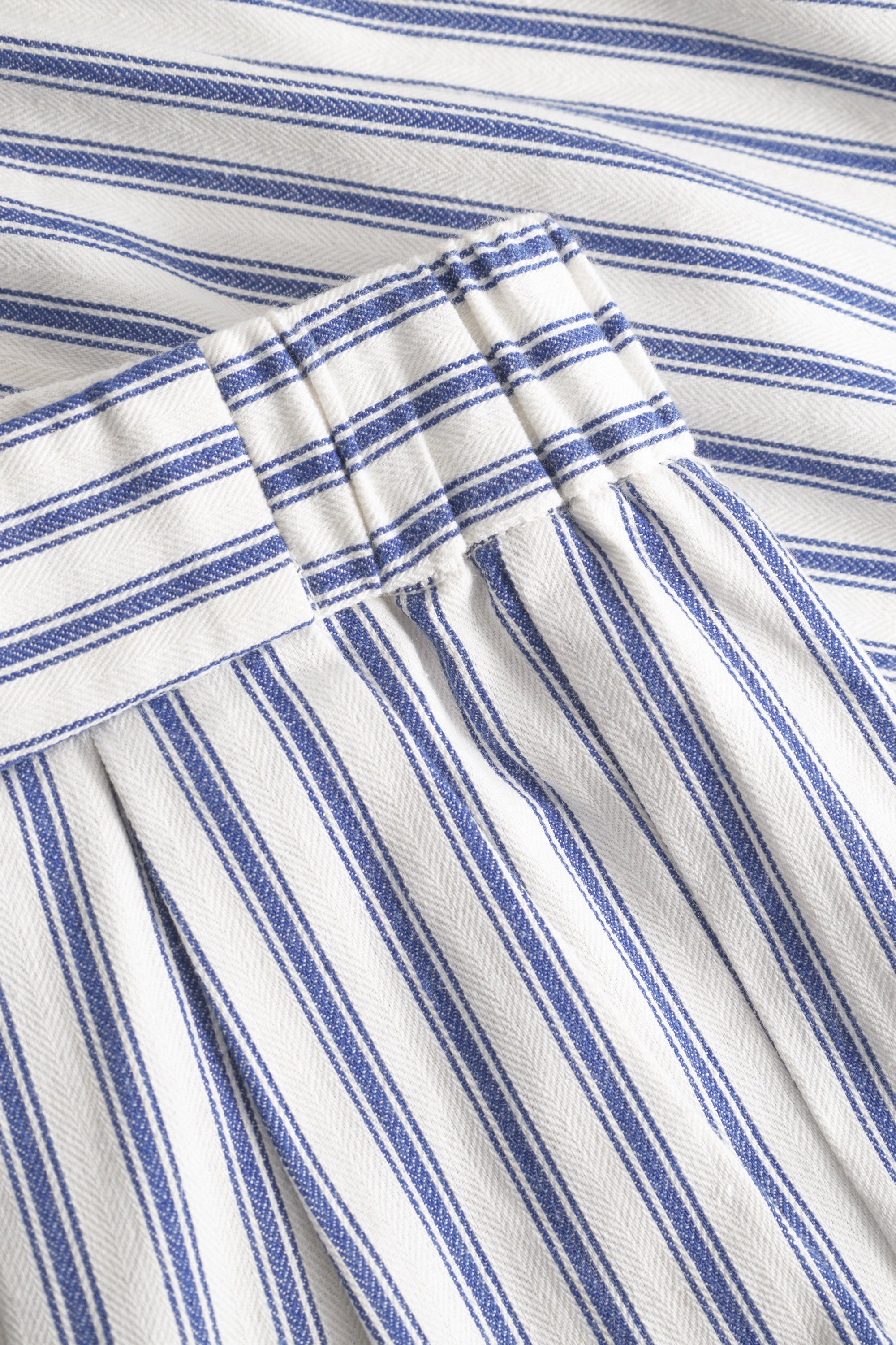 Modena Shorts - Navy Stripe