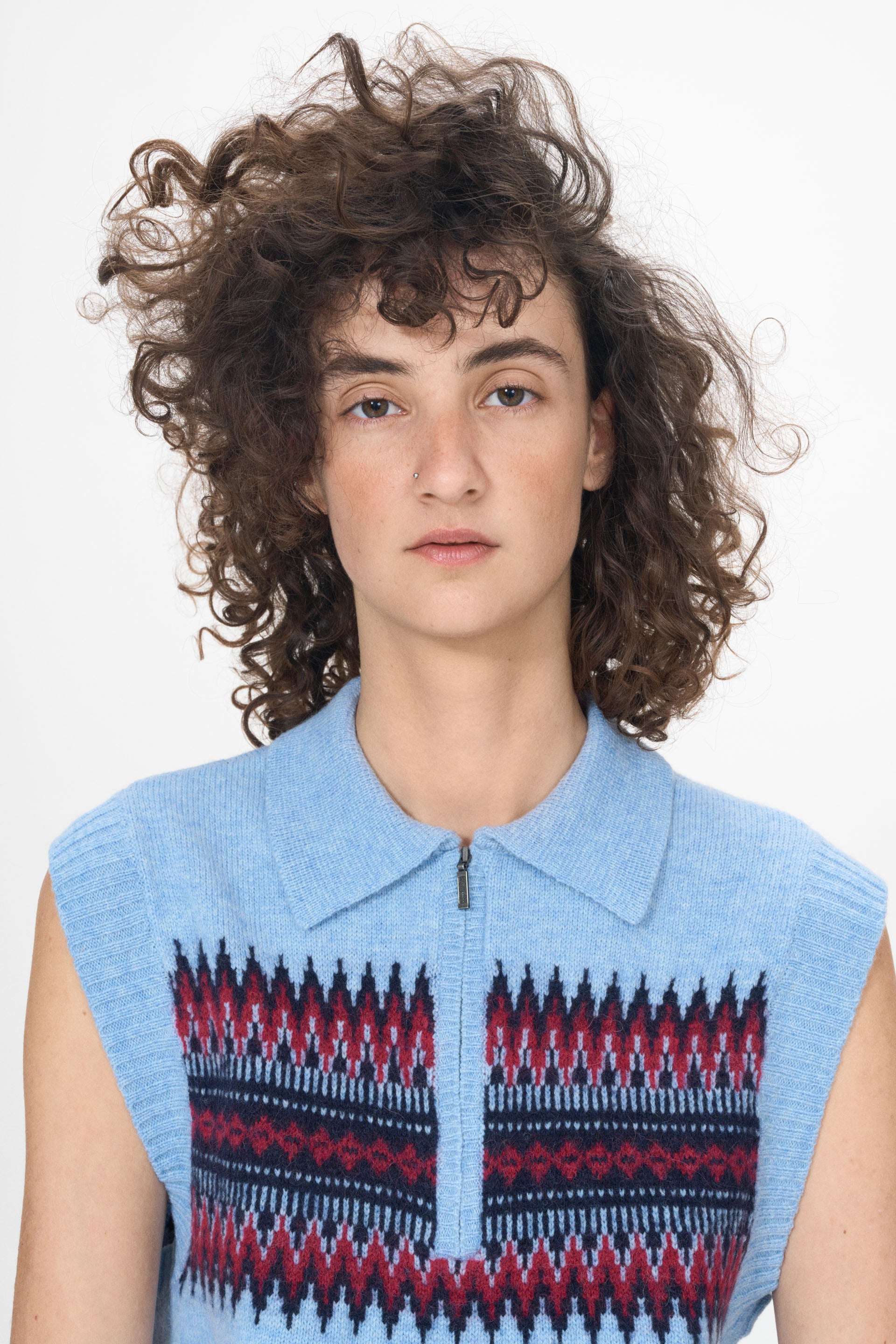 nué notes Adan Vest Vest 922 Icy Cherry Jacquard