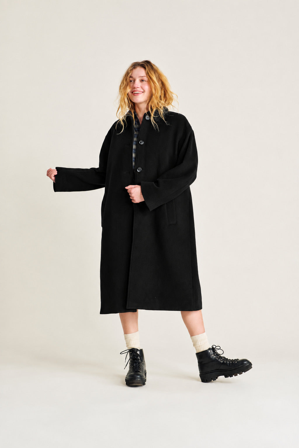 nué notes Basim Coat Coat 999 Black