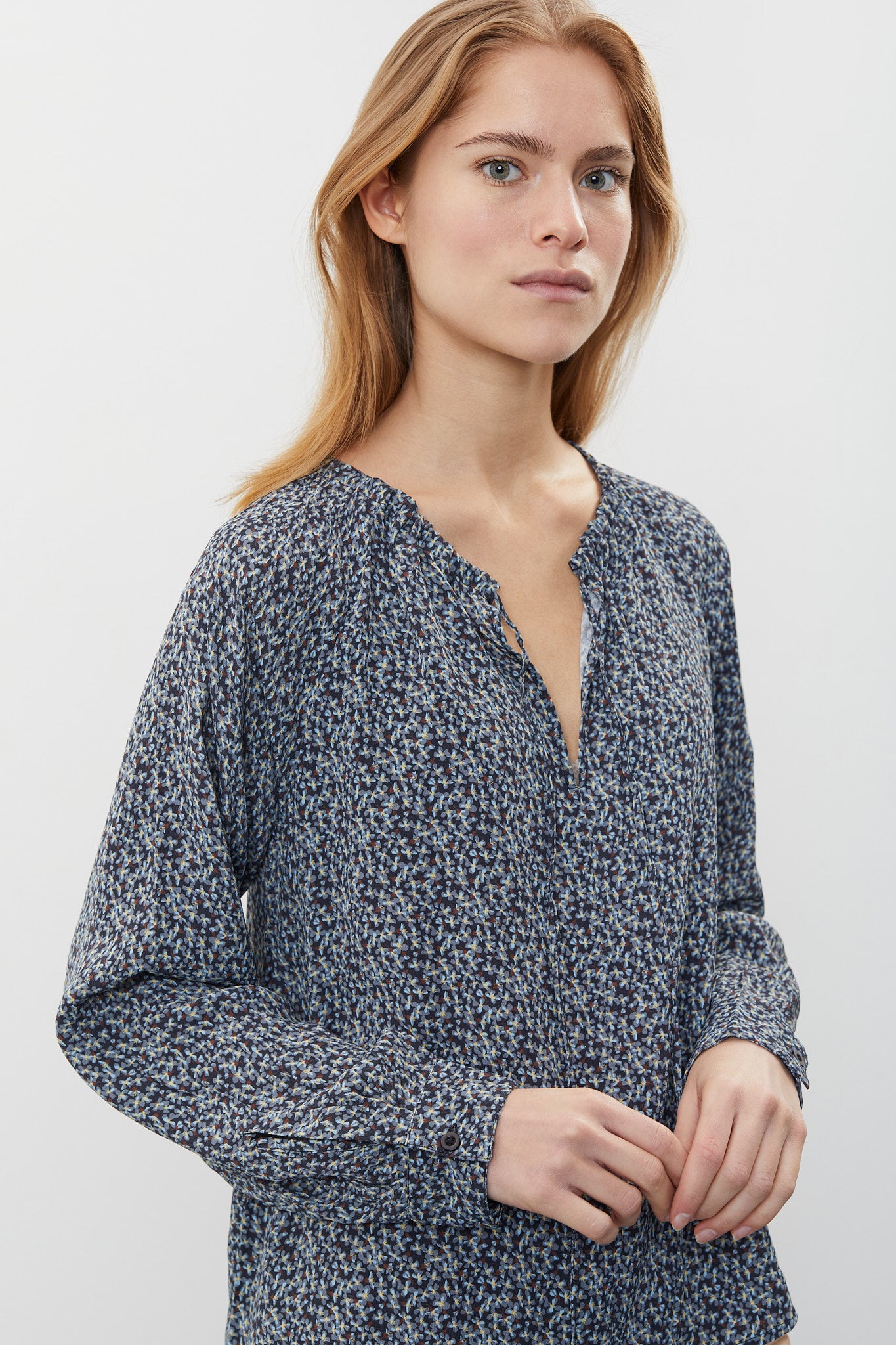 nué notes Beau Blouse - Black Flowered Shirts 040 MULTI BLACK