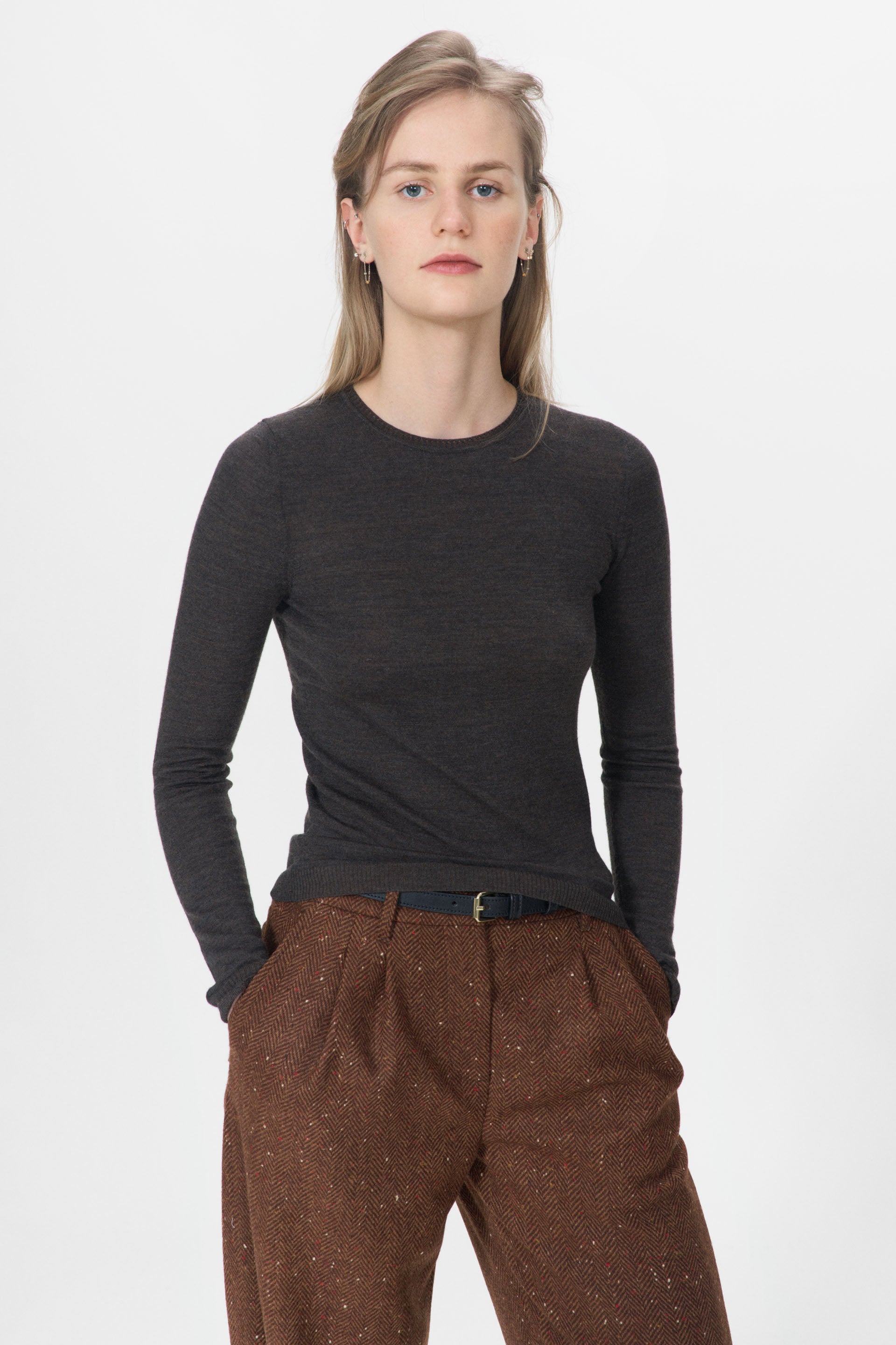nué notes Davis Crewneck Crewneck 759 Dark Brown Melange