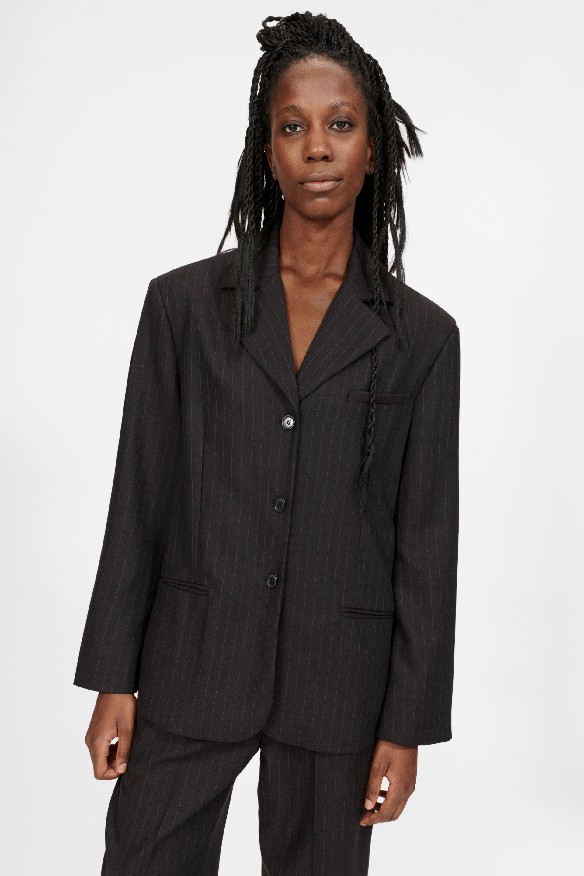 nué notes Jonathan Blazer Outerwear 999 Black