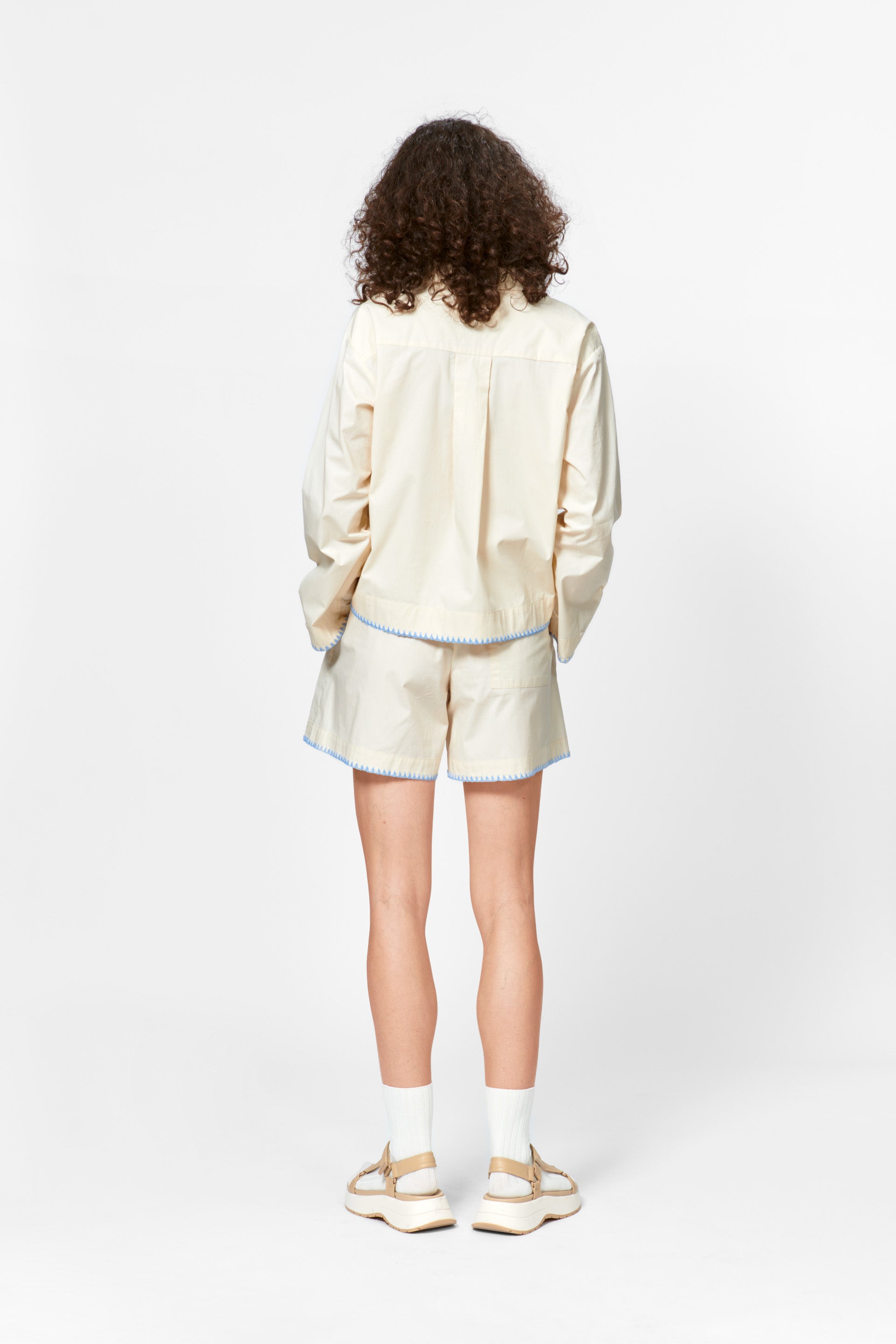 nué notes Juliano Shorts Shorts 013 Birch