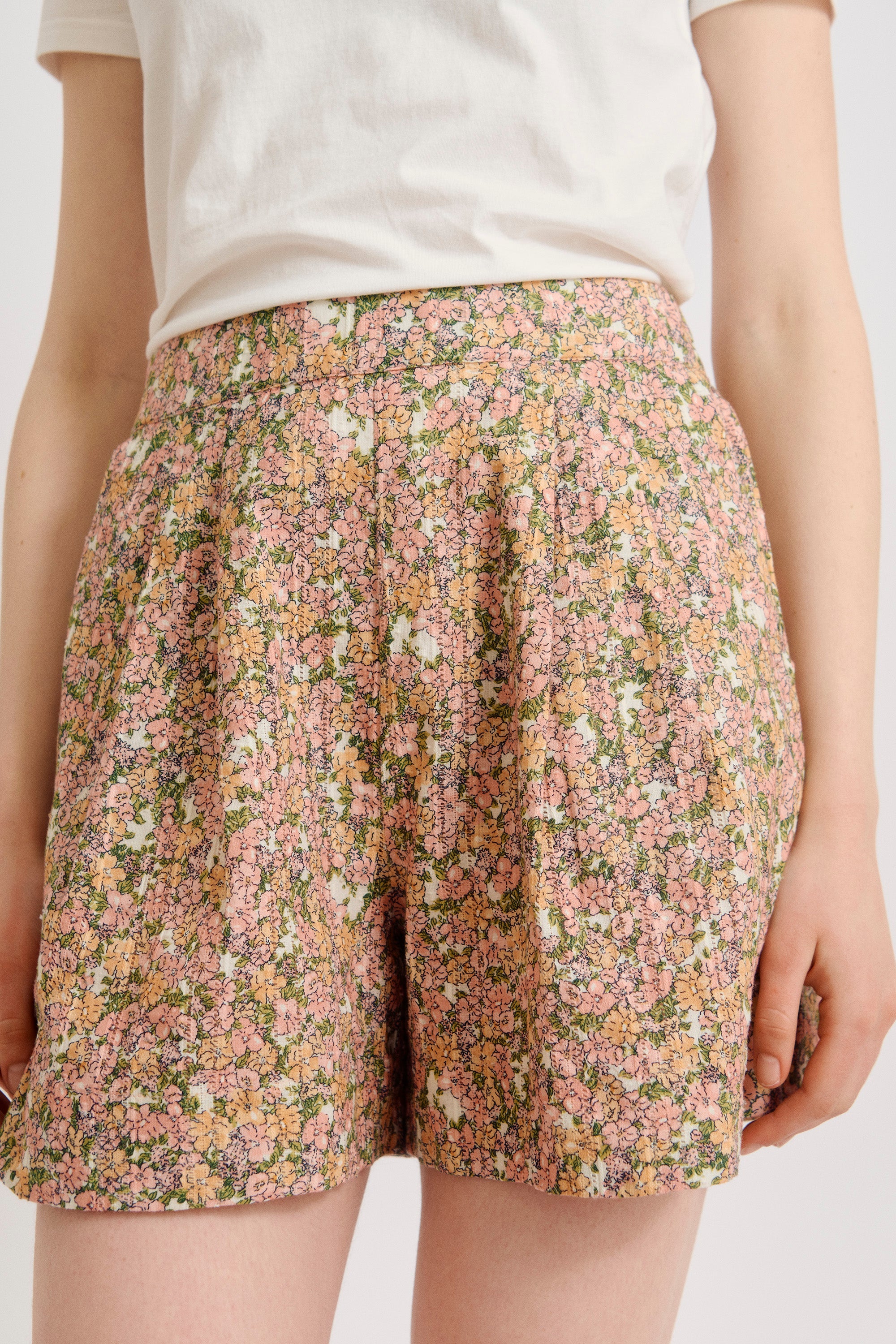 nué notes Laguna Shorts Shorts 188 Peach Floral