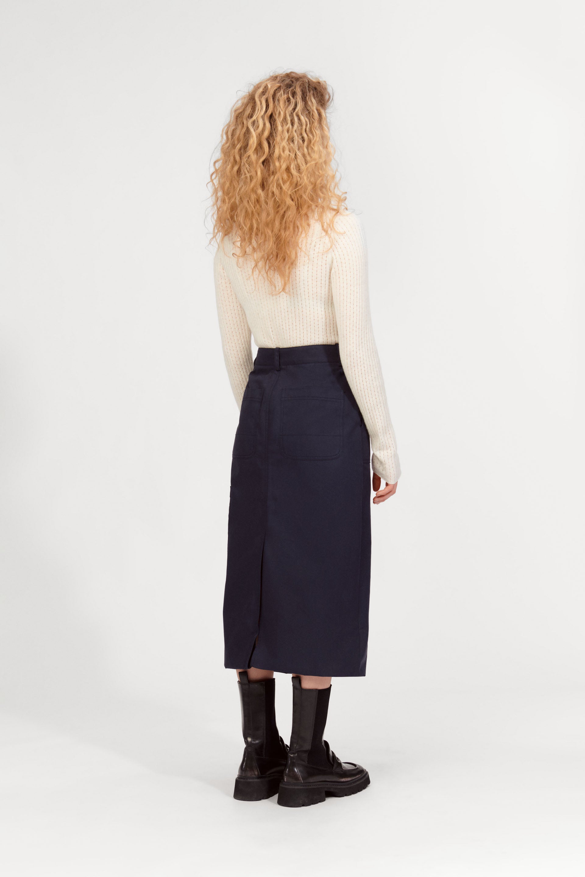 nué notes Magnus Knitwear 007 Egret