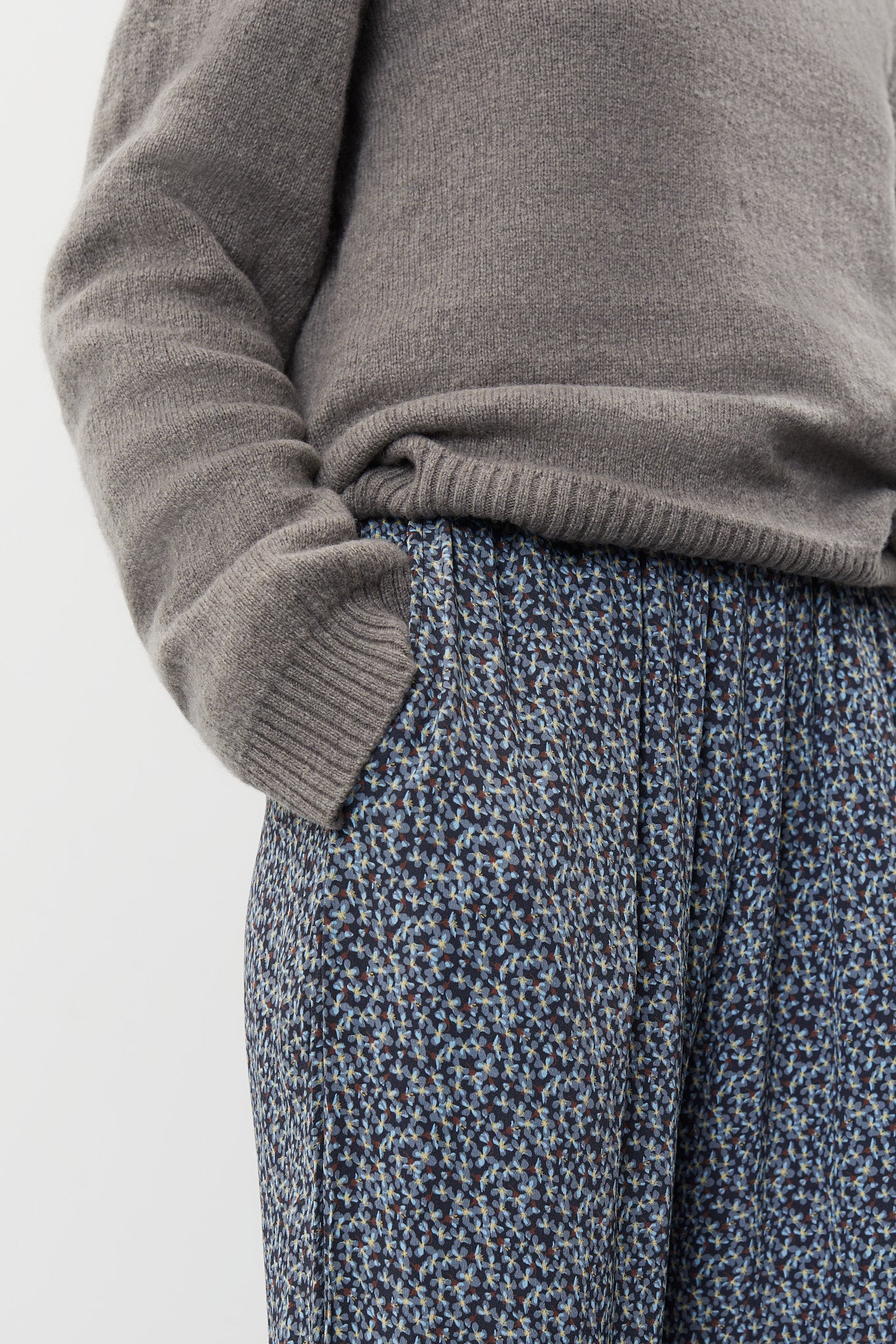 nué notes Pablo Pants - Black Flowered 040 MULTI BLACK