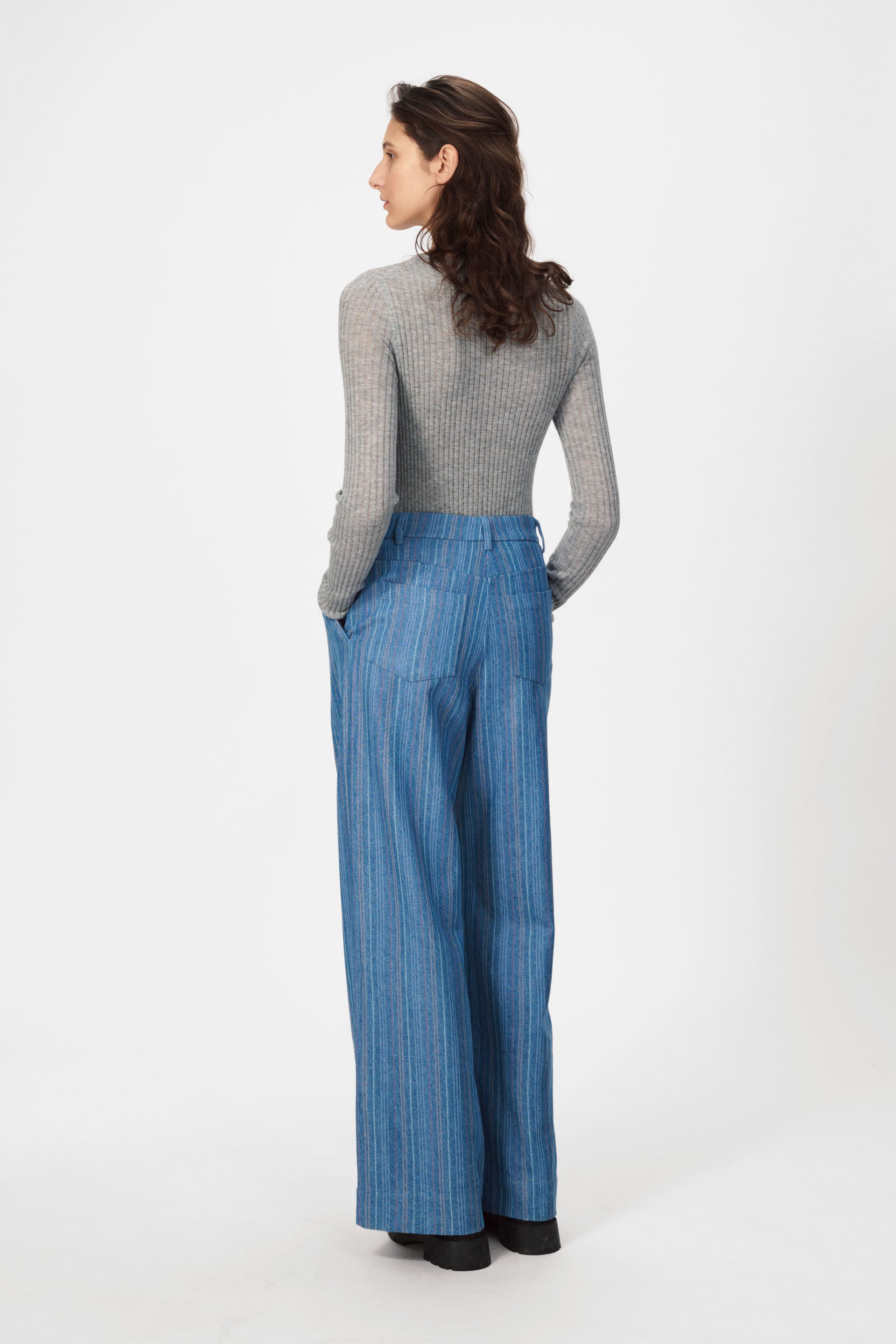 nué notes Magnus Crewneck Pullovers 056 Light Grey Melange