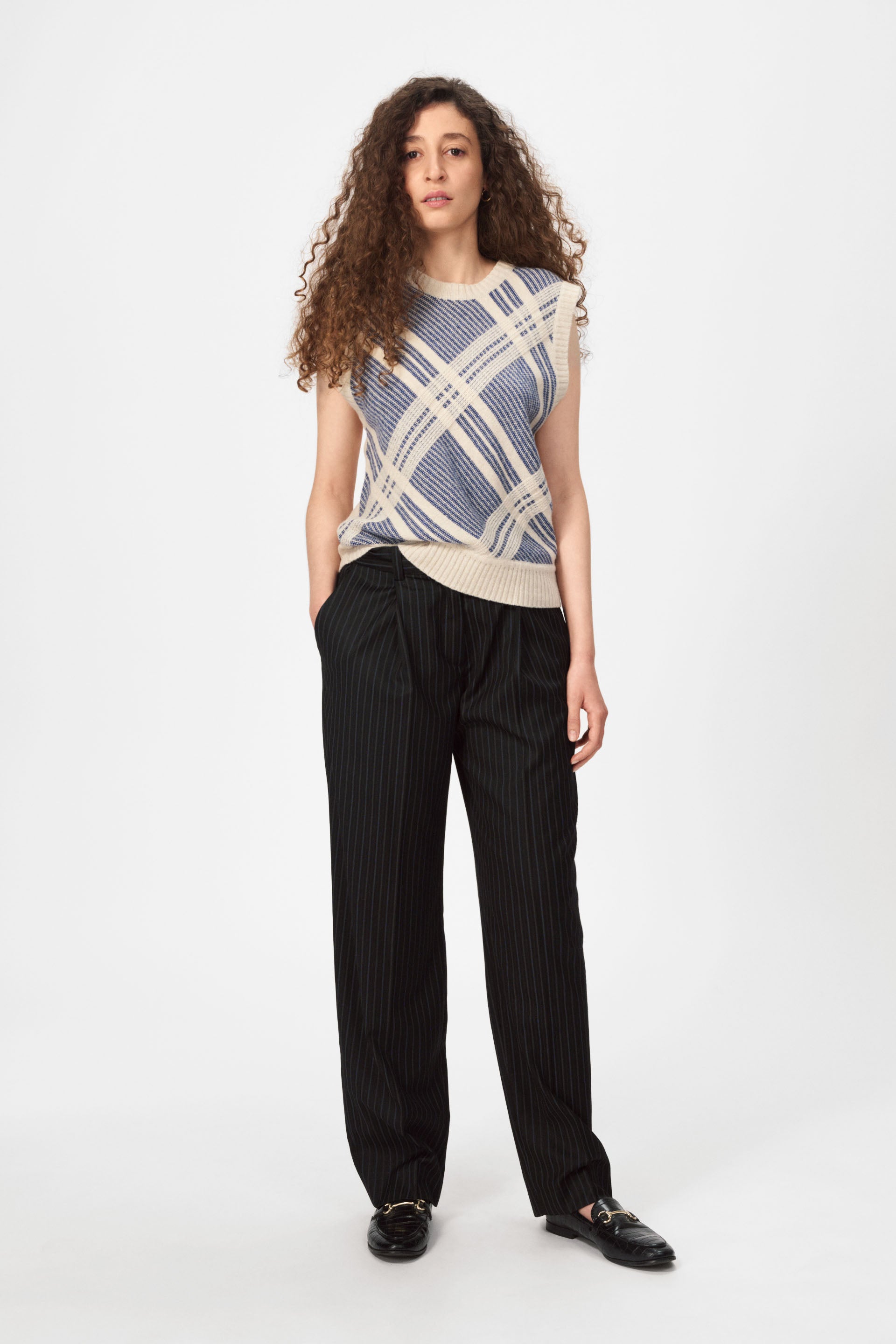 nué notes Malik Vest Vest 916 Egret Marine Check